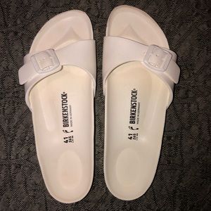 Foam 1 strap Birkenstock sandals!